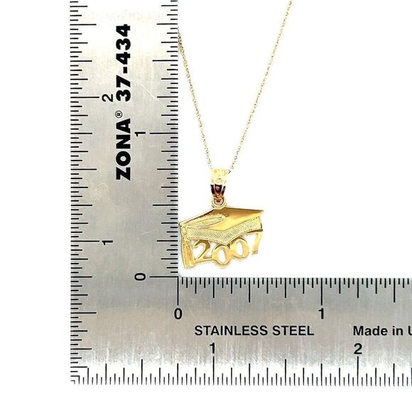 14k Gold 2007 Grad. Cap Necklace - Picture 4 of 4